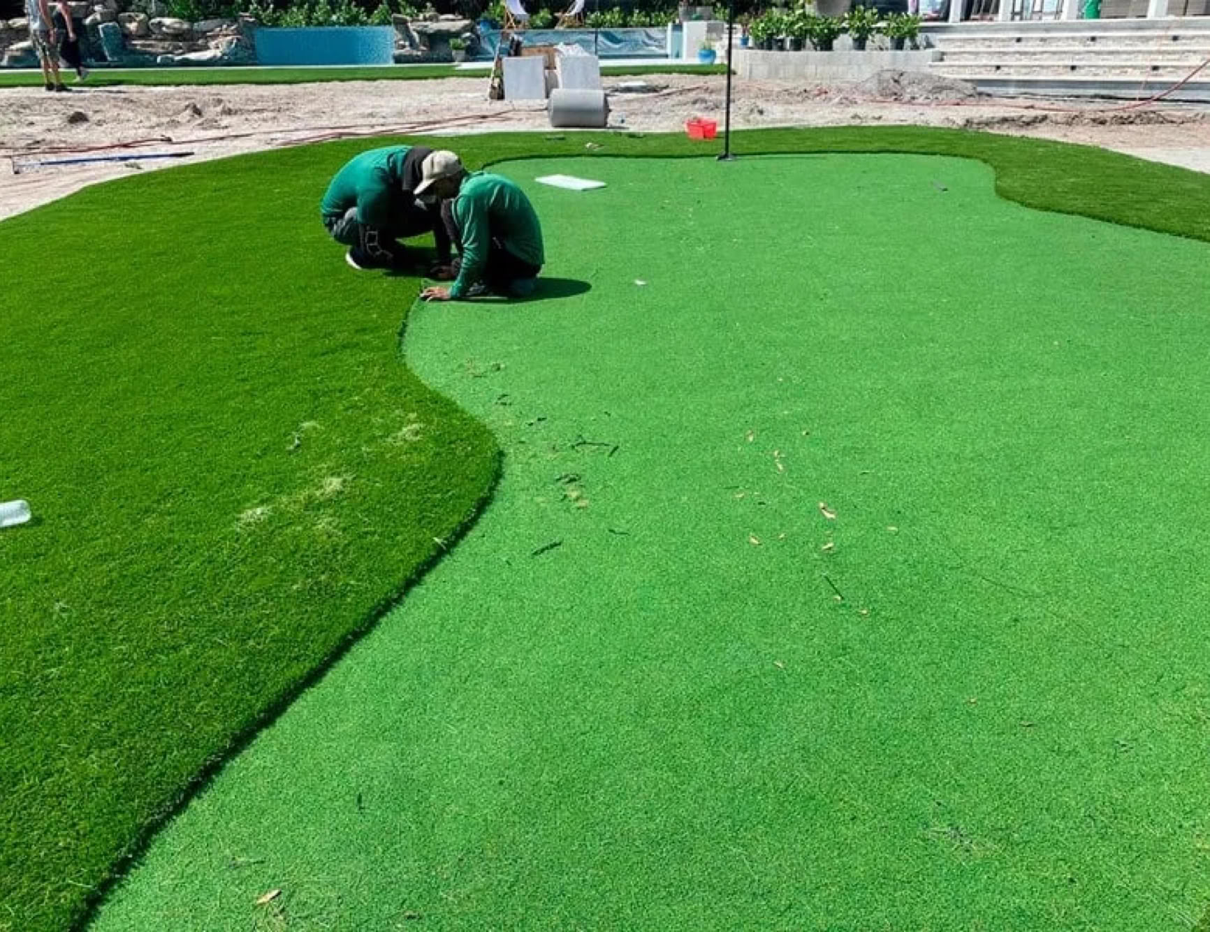 Artificial turf lawn